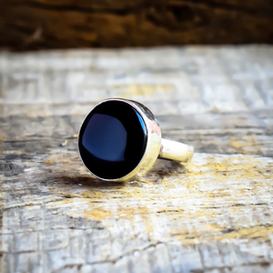 Anillo de Boda para Mujer, Hecho a Mano, Plata de Ley 925, Ónix Negro, Corte Redondo, Estilo Bohemio, Engaste de Bisel, Joyería con Piedras Preciosas - Product Image 1