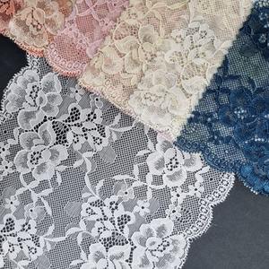 Tela de Encaje Elástico Floral de 17.5 cm, Ligera y Personalizable, Encaje de Nailon y Elastano con Borde Festoneado para Lencería y Vestidos de Novia - Product Image 4