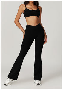 Ensemble de yoga pour femme : Crop top côtelé violet à col en V et dos nageur, leggings taille haute, manches longues, couleur unie, respirant, séchage rapide, devant - Product Image 6