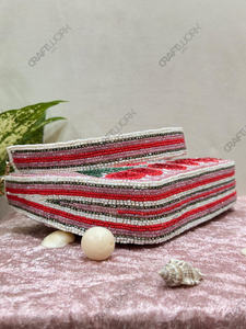 Sac à bandoulière rose perlé, motif cerise, pochette de resort, fabrication artisanale, vente en gros, OEM, export, marque privée, en vrac - Product Image 3