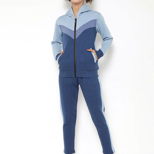 Ensemble de survêtement pour femme au design élégant, en coton doux, pour une tenue décontractée au quotidien - Product Image 1