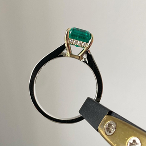 Anillo de Compromiso y Boda con Diamante Cultivado en Laboratorio, Corte Esmeralda, 4.90 Quilates, 14k, Lujoso, Certificado IGI, Regalo para Fiesta - Product Image 3