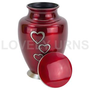 Urna Funeraria de Latón Blanco Loving Hearts con Capacidad de 200 Pulgadas Cúbicas, Estilo Americano - Product Image 4