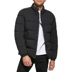 Veste matelassée en laine pour homme North-Face, style streetwear d'hiver, noire avec col à capuche, fermeture éclair, résistante à l'eau, logo sur le devant - Product Image 4