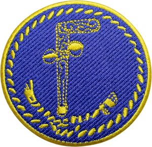 Parche Masónico Tubal Cain Redondo Azul y Dorado, Bordado a Máquina, con Reverso Termoadhesivo – Parches y Emblemas de la Francmasonería - Product Image 1