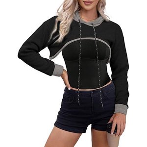 Haut court à capuche personnalisé pour femme, coupe avant échancrée, manches longues, style unique, vêtement de sport, 100 % coton - Product Image 4