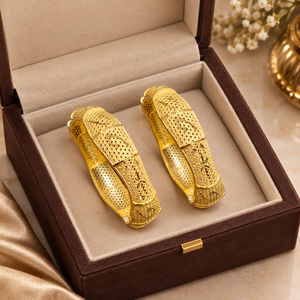 ชุดกำไลข้อมือแบบกว้างพรีเมียมสำหรับผู้หญิง |   ทองเหลืองเคลือบทอง 24K |   เครื่องประดับดีไซเนอร์สำหรับงานแต่งงานแบบอินเดีย ของขวัญสำหรับงานเลี้ยง - Product Image 2