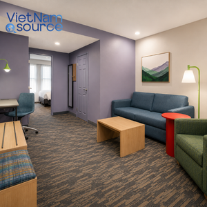 Fabricant de meubles de chambre pour l'hôtellerie, fournissant des solutions personnalisées de meubles sur mesure et d'armoires intérieures pour les projets Garner Inn - Product Image 6