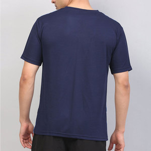 เสื้อยืดผู้ชายแบบรัดรูป คุณภาพสูง MOQ ต่ำ รับสกรีนโลโก้ ทรงปกติ ระบายอากาศได้ดี เป็นมิตรกับสิ่งแวดล้อม แห้งเร็ว - Product Image 5