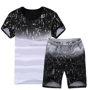 ชุดเล่นกีฬาเนื้อบางสำหรับผู้ชายชุดเสื้อผ้าพิมพ์ลายเสื้อแขนสั้นและกางเกงขาสั้นสำหรับใส่ในฤดูร้อน - Product Image 1