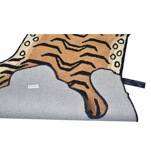 Handmade Himalayan <b>Tibetan</b> <b>Tiger</b> Pelt Shape Area <b>Rug</b> Antique Folk Art Animal Silhouette Tufted Floor Carpet - Product Image 3