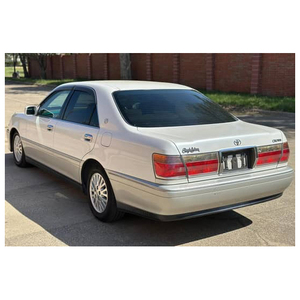 Toyota Crown Royal Saloon 2000 - Product Image 2