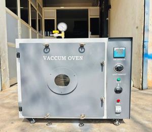 Four à vide numérique à double affichage, précision +1, construction en acier, plage de température 50°C-200°C, puissance 2kW - Product Image 1