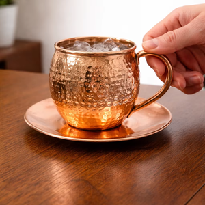 Mug à boisson en verre martelé en cuivre - Product Image 2