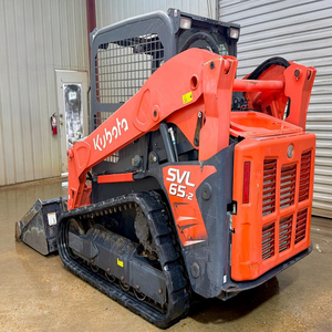 Chargeuse compacte agricole sur chenilles SVL65-2 2021 de qualité supérieure avec transmission automatique et pompe moteur - Product Image 1