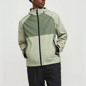 Chaqueta Cortavientos con Capucha para Hombre, Chaqueta Soft Shell Ligera, Impermeable, para Entrenamiento al Aire Libre, Senderismo, Deportiva y Casual, con Logotipo Personalizado - Product Image 3