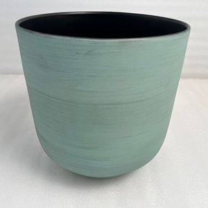 Macetero de hierro para decoración de jardín con acabado patinado y calidad premium para decoración de plantas en interiores y exteriores. - Product Image 1