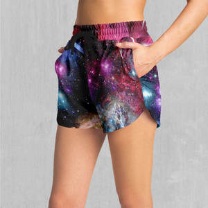 กางเกงขาสั้นผู้หญิง Galaxy Print เอวกลาง มีเชือกผูก ผ้าถักโพลีเอสเตอร์ สไตล์ลำลอง ระบายอากาศได้ดี มีกระเป๋า - Product Image 3