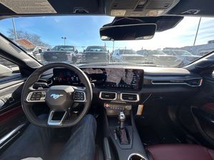 LISTO PARA ENVIAR: Ford Mustang GT Premium Convertible RWD 2025, Equipamiento Completo, Usado, en Venta - Product Image 4