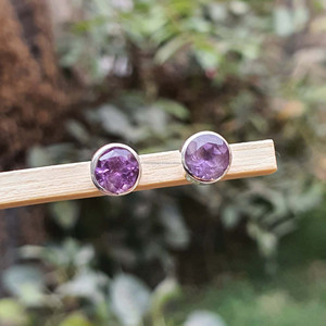 Boucles d'oreilles délicates en argent sterling pour femmes avec pierres précieuses améthyste plaqué or cadeau parfait pour fille bijoux en améthyste - Product Image 3