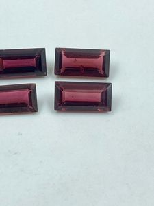 Granate rojo natural de alta calidad, corte rectangular, color rojo intenso, 7,40 quilates, 5x10 mm, 4 piezas para la fabricación de joyas - Product Image 3