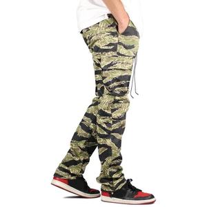 Pantalon de jogging unisexe en polyester, imprimé par sublimation, avec motifs colorés et détaillés, dynamique et décontracté, style resort, à l'agencement graphique unique - Product Image 3