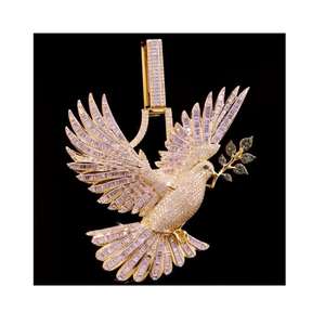 Collier pendentif colombe entièrement serti de moissanite en argent pur, motif oiseau avec branche d'olivier, bijou statement hip-hop, luxe indien - Product Image 1