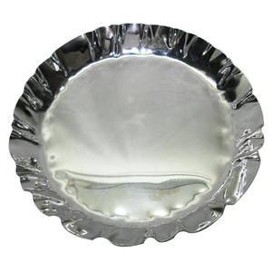 Plateau de service en acier pour restaurants et plateau de service Article de vente en gros de qualité supérieure Nouveau design Décoration de la maison Dîner et collations - Product Image 3