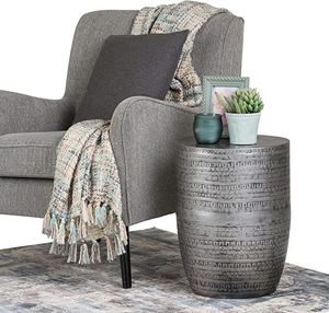 Table d'appoint en métal Aspire avec profil fin, idéale pour la placement au chevet et la décoration nocturne - Product Image 4