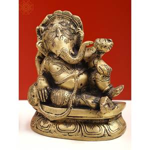 Sculpture Ganesha en laiton de 5 pouces faite à la main sur piédestal petite statue relaxante - Product Image 3