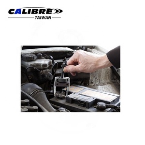 TAIWAN CALIBRE 2 Slim Legs Self-Gripping Long Reach <b>Puller</b> with 35mm Capacity - Product Image 2