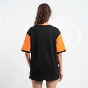 T-shirt décontracté en coton à col en V et manches courtes pour femme, coupe ample, coloris noir et orange, motif œil de faucon - Product Image 2