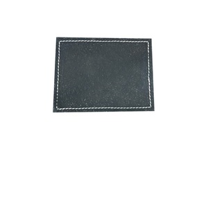 Tapis de travail rectangulaire en cuir noir pour bijoux avec bordure à surpiqûres blanches - Product Image 4