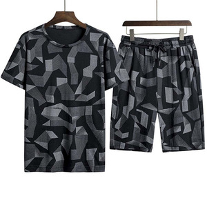 Shorts en coton vintage délavé avec logo personnalisé imprimé à l'écran pour l'été, ensemble streetwear t-shirt et short pour hommes avec logo personnalisé - Product Image 5