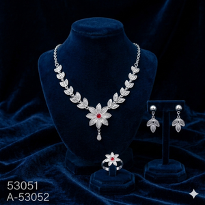 Parure de bijoux classique plaquée or 24 carats pour femme, collier et boucles d'oreilles en alliage avec diamant de laboratoire taille coussin, 18 pouces, Anniversaire - Product Image 4