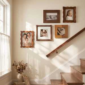 Cadre photo en bois artisanal écologique, design rustique, orientation verticale pour affichage sur table ou mur, souvenirs de famille, mariage - Product Image 2
