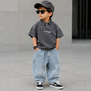 Conjunto de ropa de 2 piezas para niños, camiseta polo de algodón, pantalones cargo de mezclilla, conjunto informal de color sólido, conjuntos de manga corta - Product Image 2