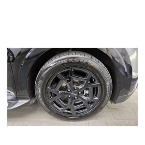 Kia Carnival HEV 2024 de 7 Plazas, Versión Gravity con Caja de Cambios Automática, Asientos de Cuero, Cámara Trasera - 41,116 km - Product Image 5