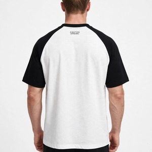 Camiseta de manga raglán con bloques de color en blanco y negro para hombre de Oneten Apparel - Product Image 6