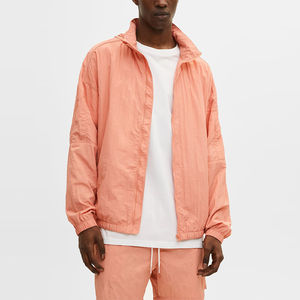 Conjunto de Chaqueta Cortavientos y Pantalones Cortos Personalizados de Dos Piezas, Ropa Urbana, Chaqueta Cortavientos con Cierre de Cremallera, Conjunto de Pantalones Cortos de Poliéster para Hombre, Precio al por Mayor, OEM - Product Image 2