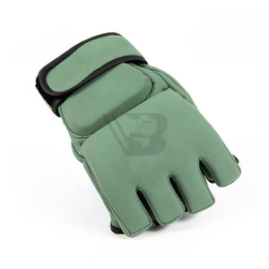 Gants MMA en PU pour hommes, fabriqués au Pakistan, en cuir, meilleur prix 2025, gants MMA demi-doigts en cuir pour hommes, personnalisables - Product Image 2