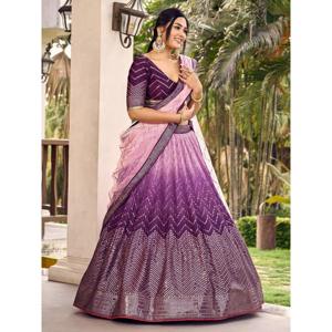 ชุดราตรีแบบดั้งเดิมของ Chinon ชุดเดรสสีม่วงประดับเลื่อมด้วย lehenga choli กับ dupatta - Product Image 5