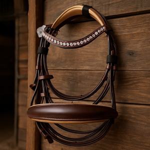 บังเหียนม้าหนังแท้พรีเมียมสุดหรู ประดับคริสตัลที่สายคาดหน้า ยี่ห้อ YURA  งานแฮนด์เมด  สามารถปรับแต่งสี/โลโก้/ขนาดได้ - Product Image 1