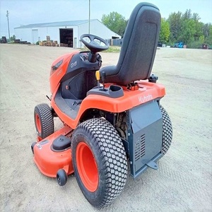 Tractor cortacésped Kubota GR2020 de alto rendimiento, diseñado para cortar con potencia en jardines y granjas, con comodidad. - Product Image 6