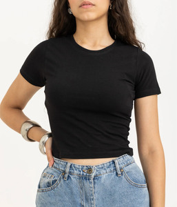 T-shirt court élastique personnalisé pour femme avec logo imprimé, manches courtes, col rond, coupe ajustée, couleur unie, 100 % polyester - Product Image 1