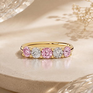 Bijoux fins en or 10 carats avec diamants de laboratoire roses clairs et blancs taille brillant, sertis en pavé à cinq pierres, certifiés IGI, vente en gros OEM - Product Image 1