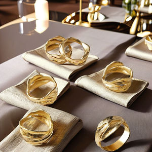 Anneaux de serviette en laiton élégants et luxueux pour les repas formels et quotidiens, décoration de table de restaurant - durables, écologiques, faciles à entretenir - Product Image 1