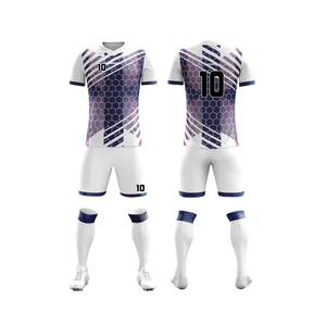 Tenue de football sur mesure, design personnalisé, ensemble de maillots de foot par sublimation, ensemble complet pour équipe - Product Image 1