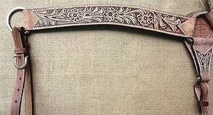 Bridon en cuir de luxe, magnifique têteuse et peitoral en cuir de style western, couleur marron - Product Image 4