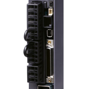 Controlador de Servoaccionamiento AC Modelo MR-J4-40A, 400W, Control de Movimiento para Automatización Industrial, Controlador de Motor Compacto de Alto Rendimiento - Product Image 2